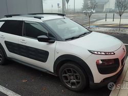 Bianco Usata 2015 Citroën C4 Cactus Shine Due volumi | 6000 € (Buon prezzo)
