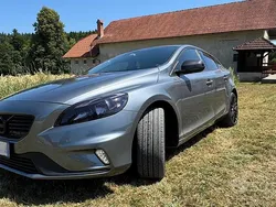 Usata 2017 Volvo V40 R-Design Station wagon | 12.600 € (Buon prezzo)