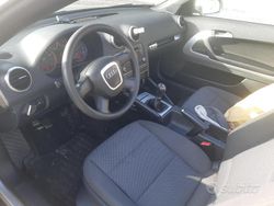 Grigio Usata 2011 Audi A3 Cabriolet Cabrio | 6200 €