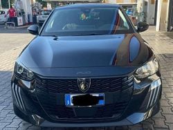 Nero Usata 2024 Peugeot 208 Allure Due volumi | 19.000 € (Molto cara)