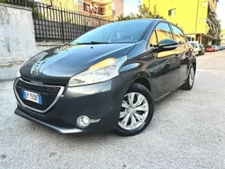 Grigio Usata 2012 Peugeot 208 Allure Due volumi | 2999 € (Super prezzo)