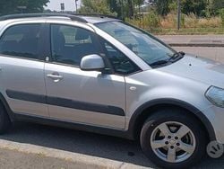 Argento Usata 2010 Suzuki SX4 GLX SUV | 5500 € (Buon prezzo)