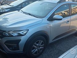 Grigio Usata 2022 Dacia Sandero Tre volumi | 12.300 € (Buon prezzo)