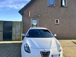 Usata 2011 Alfa Romeo Giulietta Quadrifoglio Verde Due volumi | 9500 € (Super prezzo)