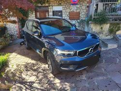 Usata 2021 Volvo XC40 Momentum SUV | 20.995 € (Buon prezzo)