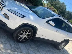 Usata 2015 Jeep Cherokee SUV | 8300 € (Super prezzo)