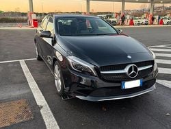Nero Usata 2017 Mercedes A200 Tre volumi | 12.500 €