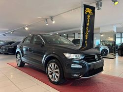 Bianco madreperla metallizzato Usata 2020 VW T-Roc Style SUV | 23.800 € (Cara)