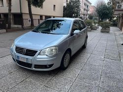 Grigio Usata 2007 VW Polo Tre volumi | 3000 € (Buon prezzo)