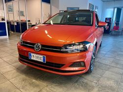 Arancione Usata 2018 VW Polo Comfortline Tre volumi | 12.900 € (Buon prezzo)