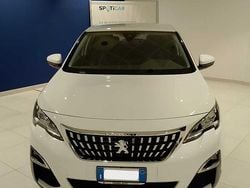 Bianco perla Usata 2020 Peugeot 3008 Allure SUV | 16.950 € (Buon prezzo)