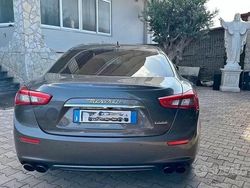 Grigio Usata 2015 Maserati Ghibli GranLusso Tre volumi | 18.000 € (Super prezzo)