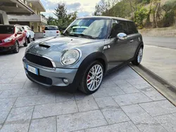 Grigio Usata 2009 Mini John Cooper Works Due volumi | 9950 € (Buon prezzo)