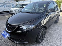 Nero vulcano Usata 2023 Lancia Ypsilon Gold Due volumi | 13.000 € (Buon prezzo)