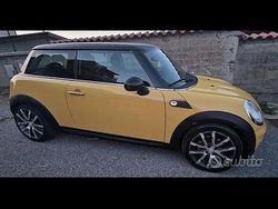 Giallo Usata 2008 Mini Cooper Due volumi | 2500 € (Ottimo prezzo)
