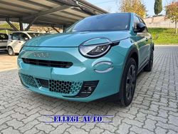 Azzurro acqua Nuova 2025 Fiat 600 La Prima SUV | 20.990 €