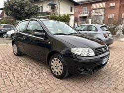 Nero Usata 2008 Fiat Punto Classica Tre volumi | 1190 € (Super prezzo)