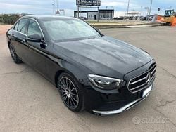 Nero Usata 2022 Mercedes E200 Premium Plus Tre volumi | 32.700 € (Buon prezzo)