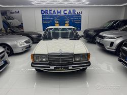 Bianco Usata 1981 Mercedes 200 Tre volumi | 8900 €