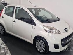 Bianco Usata 2010 Peugeot 107 Due volumi | 4200 € (Buon prezzo)