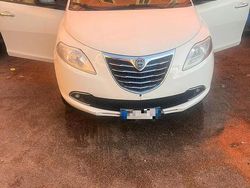 Bianco Usata 2015 Lancia Ypsilon Due volumi | 4000 € (Ottimo prezzo)
