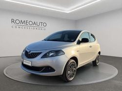 Argento metallizzato Usata 2021 Lancia Ypsilon Gold Due volumi | 11.900 € (Buon prezzo)