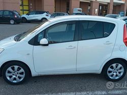 Bianco Usata 2010 Opel Agila Due volumi | 3900 € (Buon prezzo)