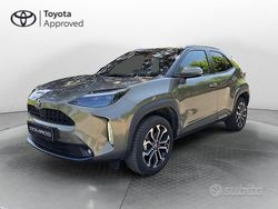 Oxide bronze & black Usata 2022 Toyota Yaris Cross Trend SUV | 20.550 € (Buon prezzo)