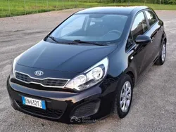 Nero Usata 2012 Kia Rio EX Tre volumi | 5500 € (Buon prezzo)