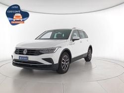 Pure white Usata 2023 VW Tiguan Life SUV | 25.500 € (Super prezzo)