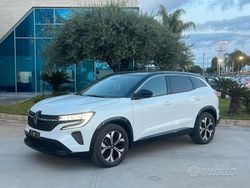 Bianco Nuova 2025 Renault Austral SUV | 37.000 € (Molto cara)