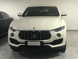 Bianco Usata 2017 Maserati Levante SUV | 38.000 € (Molto cara)
