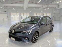 Gray Usata 2021 Renault Clio V Business Tre volumi | 13.400 € (Buon prezzo)