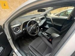 Grigio Usata 2018 Toyota RAV4 SUV | 11.500 €