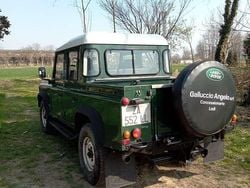 Usata 2001 Land Rover Defender Station wagon | 25.000 € (Buon prezzo)