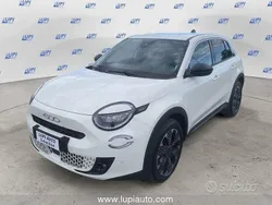 Bianco Usata 2024 Fiat 600 La Prima SUV | 22.950 € (Buon prezzo)