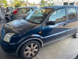 Blu Usata 2004 Ford Fusion Tre volumi | 1000 € (Super prezzo)