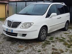 Bianco Usata 2008 Lancia Phedra Monovolume | 2000 € (Ottimo prezzo)