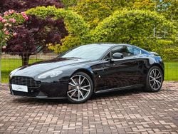 Onyx black Usata 2015 Aston Martin V8 Vantage Coupé | 74.500 € (Ottimo prezzo)