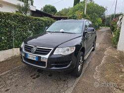 Nero Usata 2008 VW Touareg R SUV | 3000 €