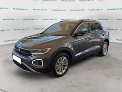Grigio Nuova 2025 VW T-Roc Life SUV | 30.900 € (Buon prezzo)