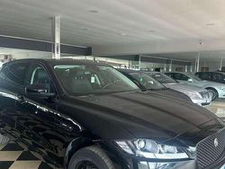 Usata 2017 Jaguar F-Pace R-Sport SUV | 18.900 € (Buon prezzo)