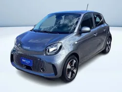 Grigio metallizzato Usata 2021 Smart ForFour Electric Drive Passion Tre volumi | 14.500 € (Buon prezzo)