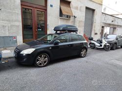 Nero Usata 2010 Kia Ceed Due volumi | 2400 €