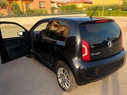 Usata 2014 VW up! Highline Due volumi | 8000 € (Molto cara)