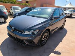 Grigio Nuova 2025 VW Polo Edition Tre volumi | 20.800 € (Buon prezzo)