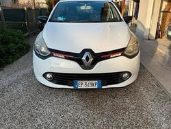 Bianco Usata 2012 Renault Clio IV Tre volumi | 6000 € (Buon prezzo)