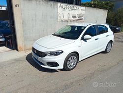 Bianco Usata 2016 Fiat Tipo Lounge Tre volumi | 7500 € (Buon prezzo)