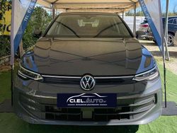 Delfingrau metallic Usata 2024 VW Golf VIII Life Tre volumi | 26.000 € (Buon prezzo)