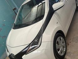 Bianco Usata 2014 Toyota Aygo Due volumi | 4000 € (Buon prezzo)